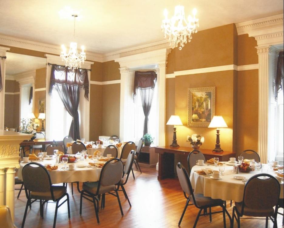 Beacon Hotel 오스위고 외부 사진